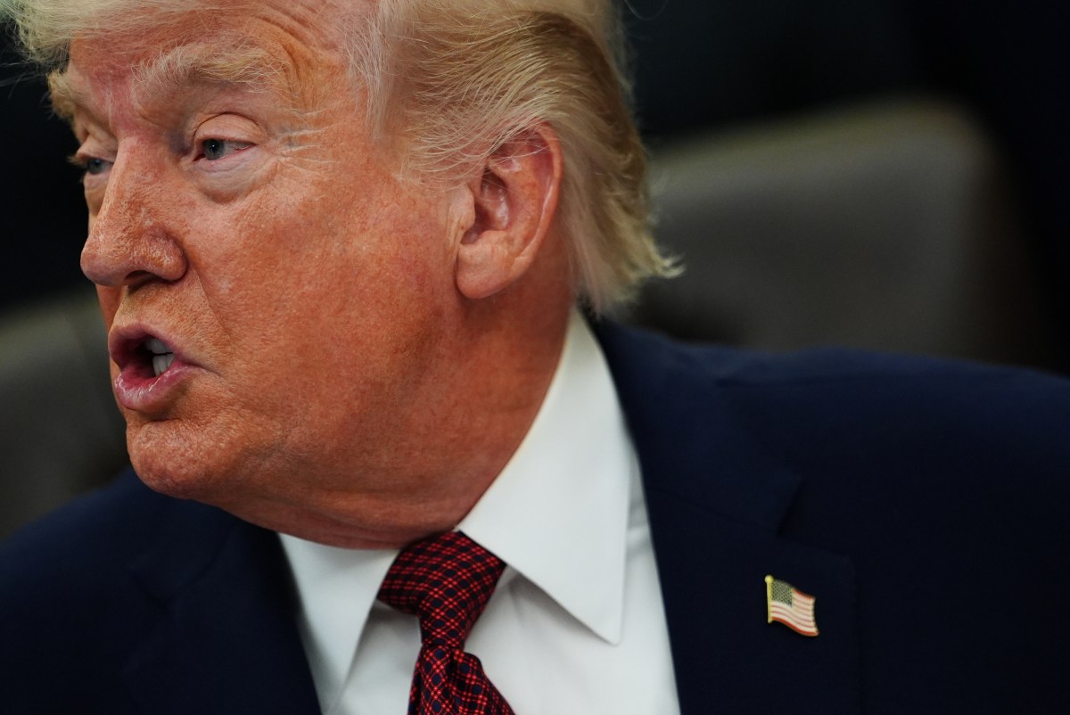 Trump comparte mensaje en el que analista cataloga como “agujeros del infierno” a China y a India