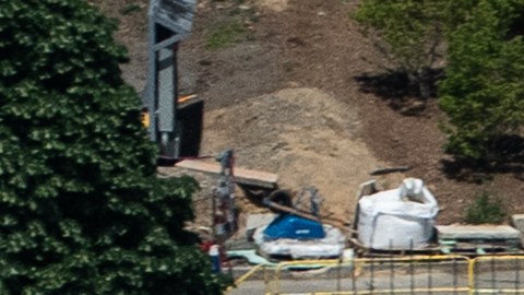 Las obras de construcción del nuevo salón de baile de la Casa Blanca se aprecian desde el Monumento a Washington.