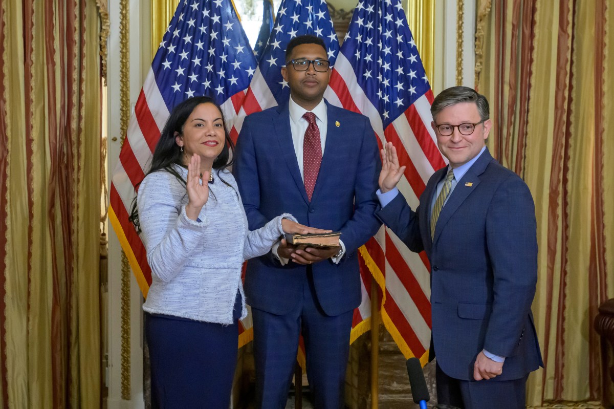 Caucus Hispano del Congreso le dio la bienvenida a Analilia Mejía tras juramentarse formalmente