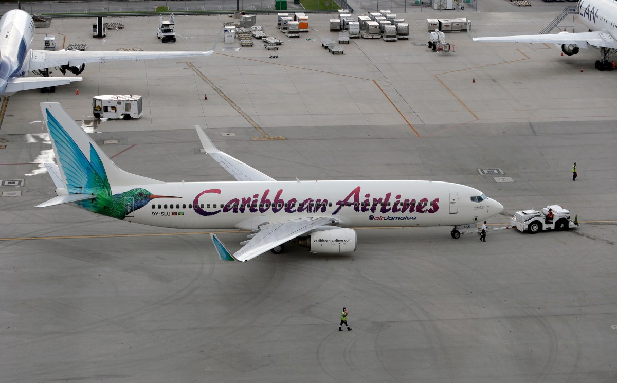 Bebé nace a bordo de un vuelo de Caribbean Airlines hacia Nueva York