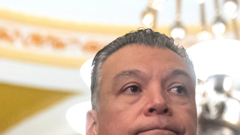 Alex Padilla y Adam Schiff.