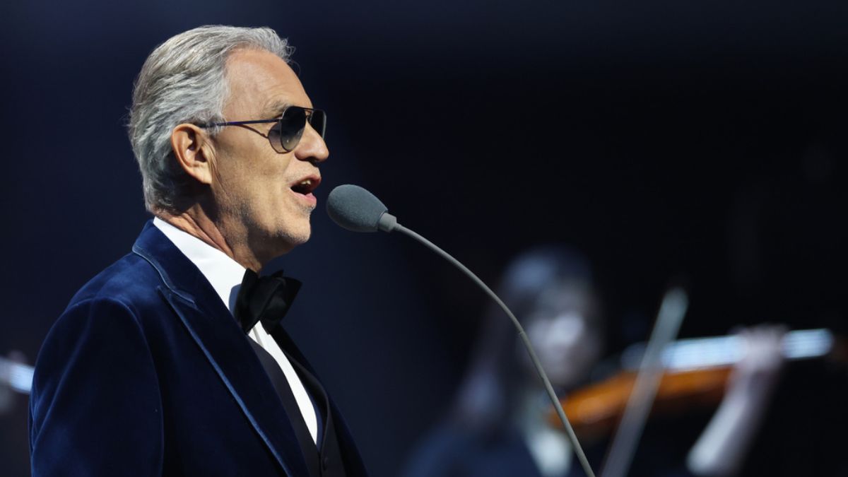 Bocelli, Los Ángeles Azules y Ximena Sariñana, en el Zócalo