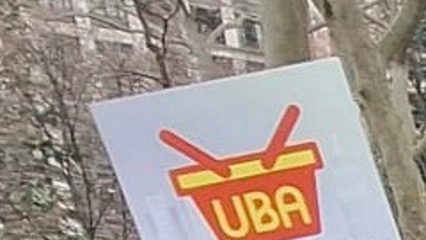 Bodegueros de NYC temen que tiendas comunales promovidas por el alcalde Mamdani afecten sus negocios.