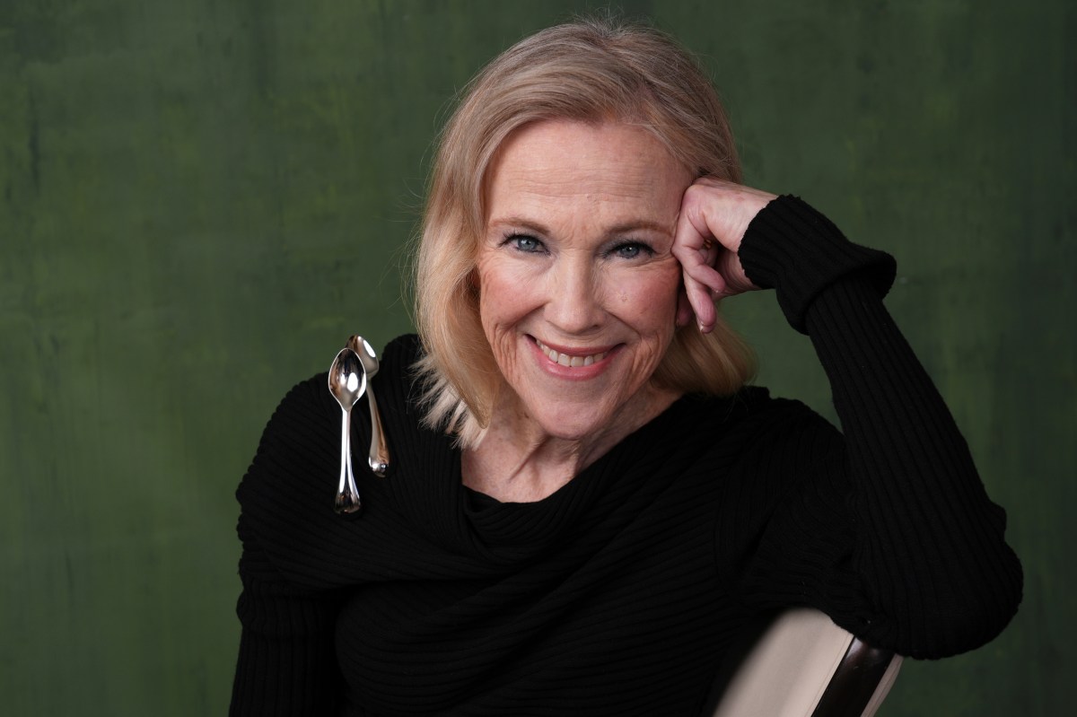 Dan Levy recuerda a Catherine O’Hara al regresar al set de “Schitt’s Creek”