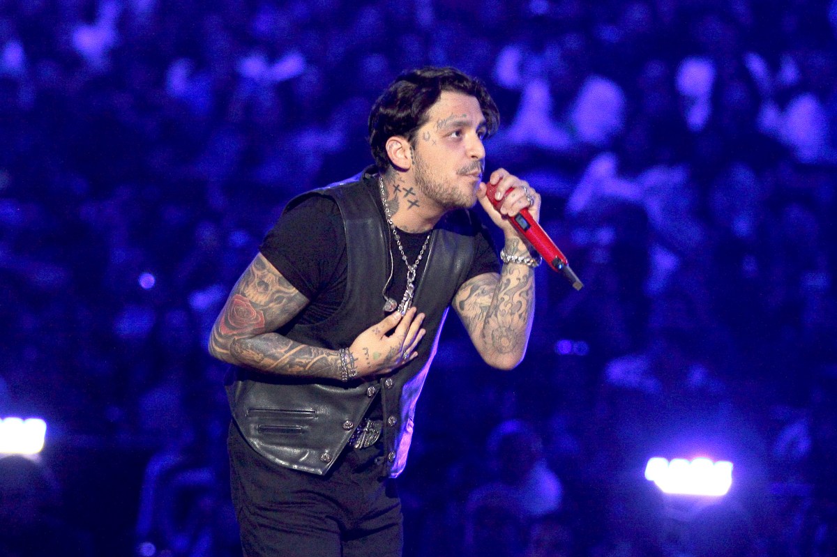 Modelo de ‘Un Vals’ asegura que no le han pagado por el video de Christian Nodal