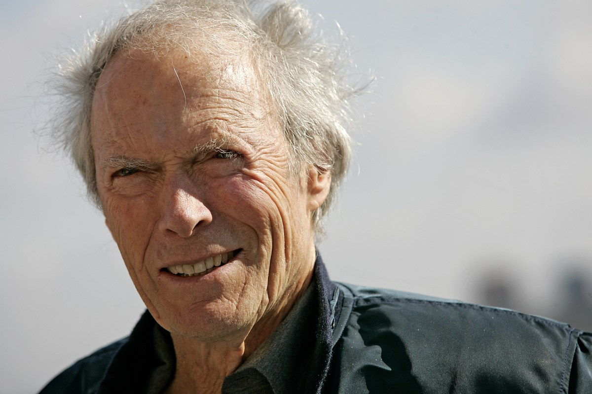 Clint Eastwood envía crítica al cine estadounidense