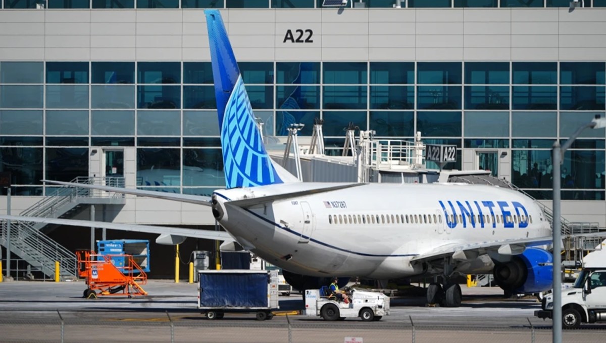 Volar en EE.UU. será más caro: aerolíneas suben tarifas y ahora también cobrarán más por equipaje