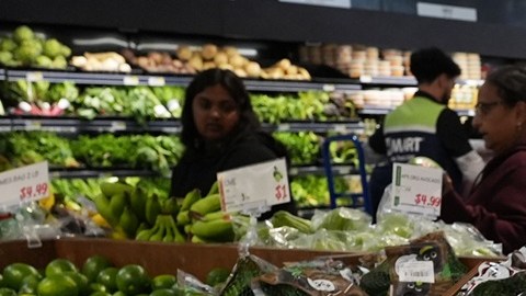 El encarecimiento del tomate es el resultado directo de una guerra comercial que traslada sus costos a quienes menos pueden absorberlos.