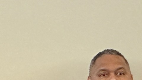 Exsargento latino del NYPD será liberado mientras apela su condena por muerte de un hombre en El Bronx