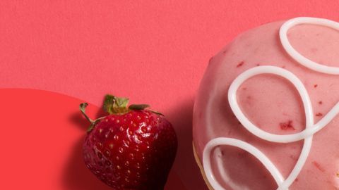 La nueva Colección de Primavera de Krispy Kreme destaca por su fusión con HERSHEY'S y el regreso del clásico pastel de arándanos.