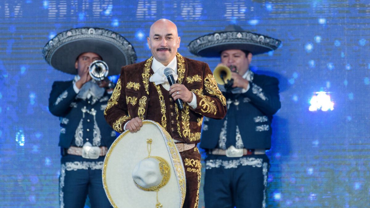 Habrá boda: Lupillo Rivera se compromete con Taina Pimentel
