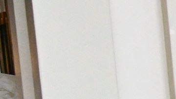 Dos murales de Marc Chagall están en venta para compensar el déficit.