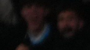 El delantero del Napoli, Matteo Politano, celebra tras marcar el gol del 1-0 durante el partido de fútbol de la Serie A italiana entre el SSC Napoli y el AC Milan, en Nápoles, Italia, el 6 de abril de 2026.