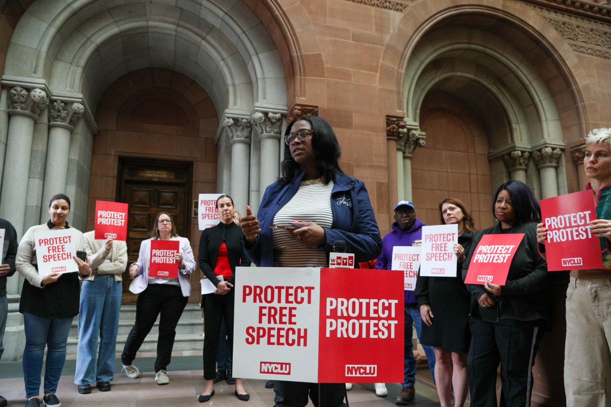 Denuncian que derecho a la protesta estaría en riesgo en NY