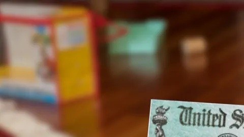 Revisar el estatus, evitar errores y elegir depósito directo puede significar recibir el dinero de tu reembolso en semanas.