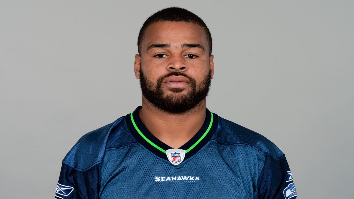 Rickey Thenarse, exjugador de Seattle Seahawks, operado tras ser baleado en Los Ángeles