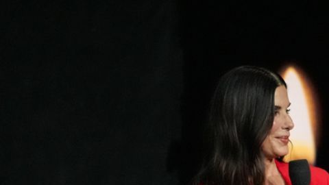 El elenco retoma la historia de las Owens con nuevos rostros y un conflicto renovado