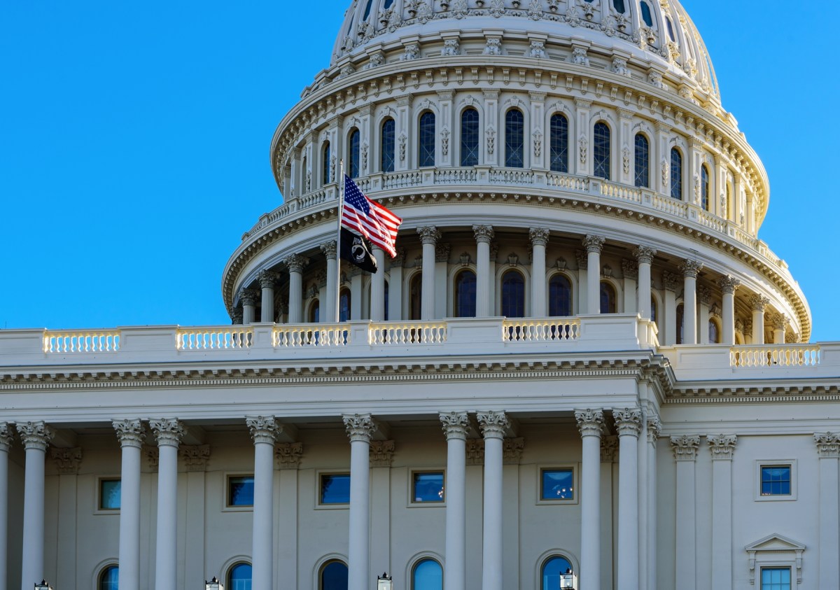 Senado de EE.UU. avanza en plan para reabrir completamente del DHS