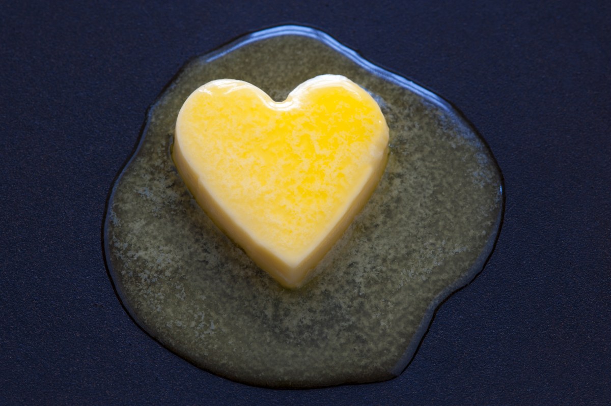 Las 5 grasas que debes evitar para cuidar tu corazón, según expertos