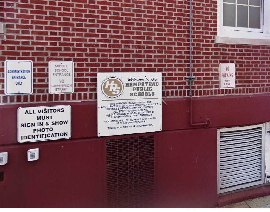 Desde California robaron $3.5 millones de dólares a un distrito escolar en Nueva York: acusación