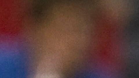 Garret Anderson, de los Angelinos de Los Ángeles, observa la pelota tras conectar un jonrón de dos carreras contra los Azulejos de Toronto en la séptima entrada de un partido de béisbol en Anaheim, California, el viernes 4 de julio de 2008. Imagen de archivo.