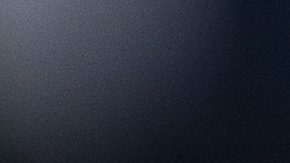 En esta foto de archivo del 8 de noviembre de 2019, el presidente del FC Barcelona, ​​Josep Bartomeu, hace una pausa durante una entrevista con Associated Press en el estadio Camp Nou de Barcelona.