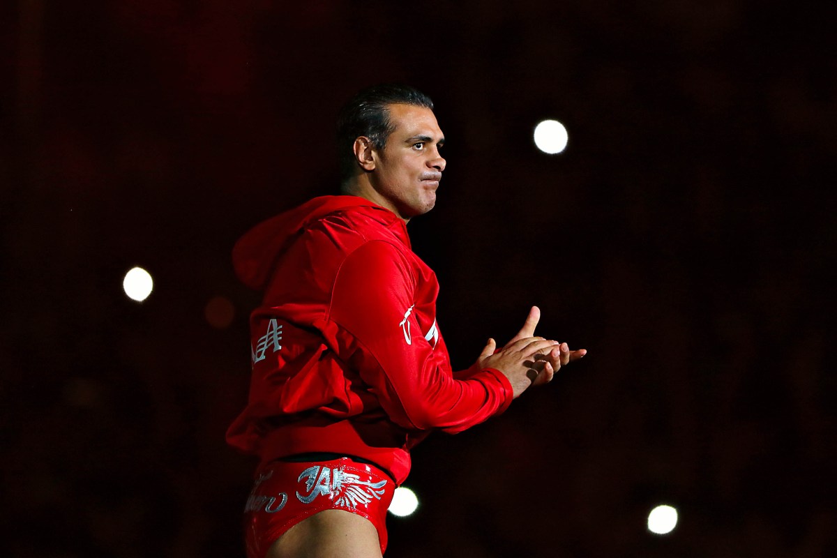 Luchador Alberto del Río sale de prisión obligado a pagar $58,000 dólares