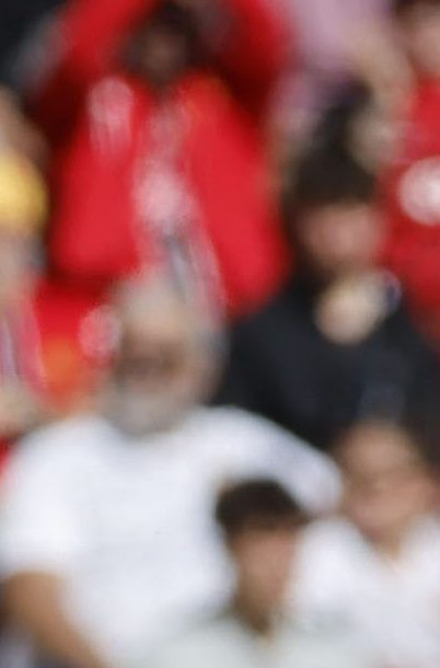 PALMA DE MALLORCA (ISLAS BALEARES), 04/04/2026.- El delantero francés del Real Madrid Kylian Mbappé reacciona durante el partido de la jornada 30 de LaLiga EA Sports, que disputan el RCD Mallorca y el Real Madrid este sábado, en Son Moix, Palma de Mallorca. EFE/ Cati Cladera