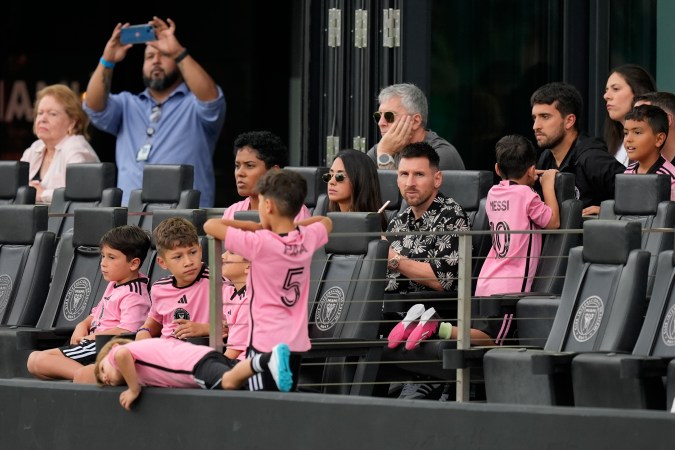 Lionel Messi comparte mate en familia mirando al Inter de Miami