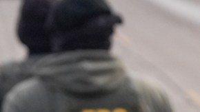 Informe revela estrategia para presionar a migrantes no blancos a salir de EE.UU.