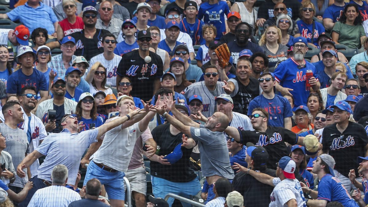 Fans de New York Mets y Minnesota Twins protagonizaron batalla campal en Citi Field
