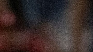 Jorge Soler (izquierda) de los Angelinos de Los Ángeles riñe con Reynaldo López de los Bravos de Atlanta.