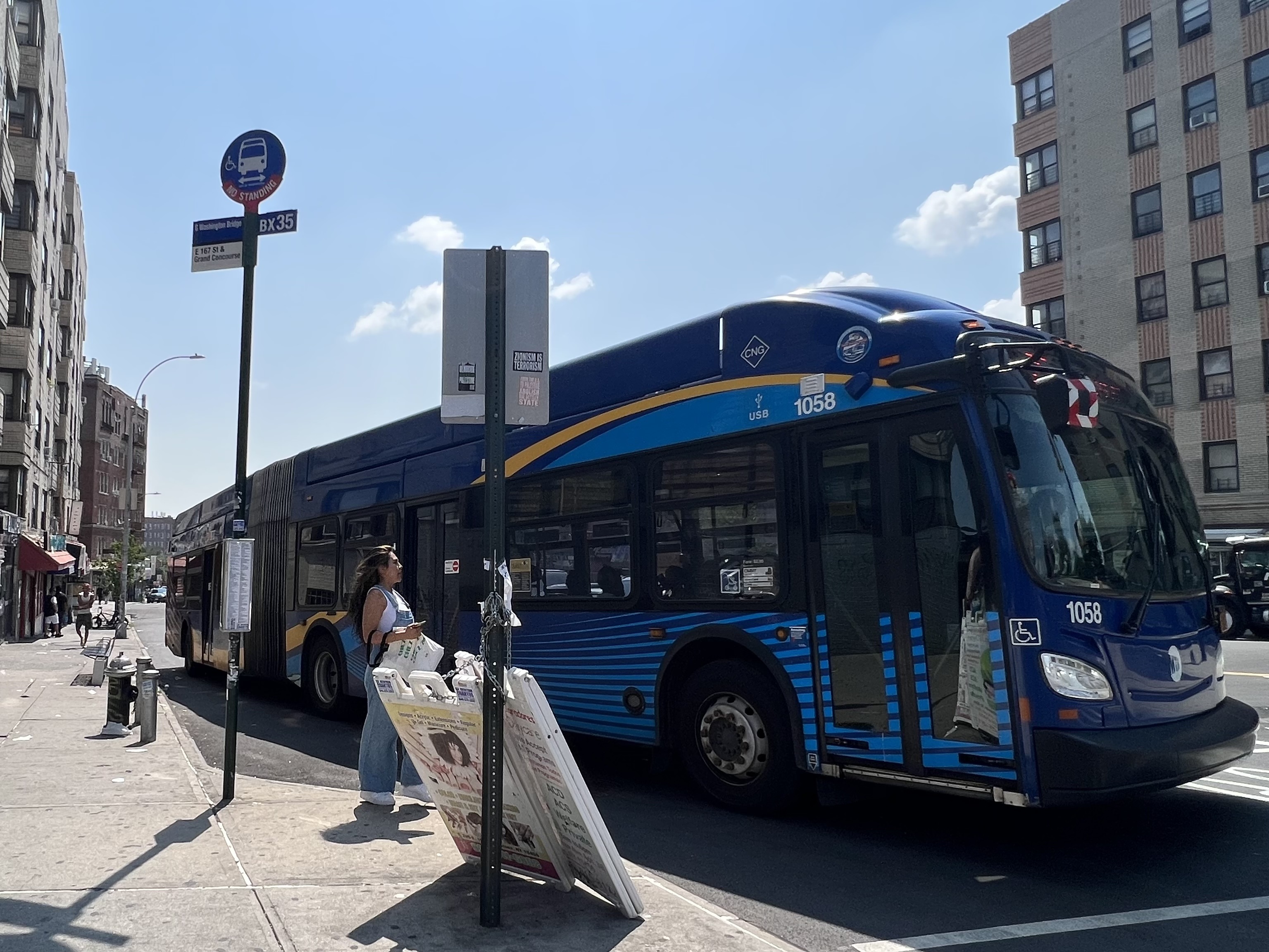 Bronx Riders Deserves More, For Less - El Diario NY
