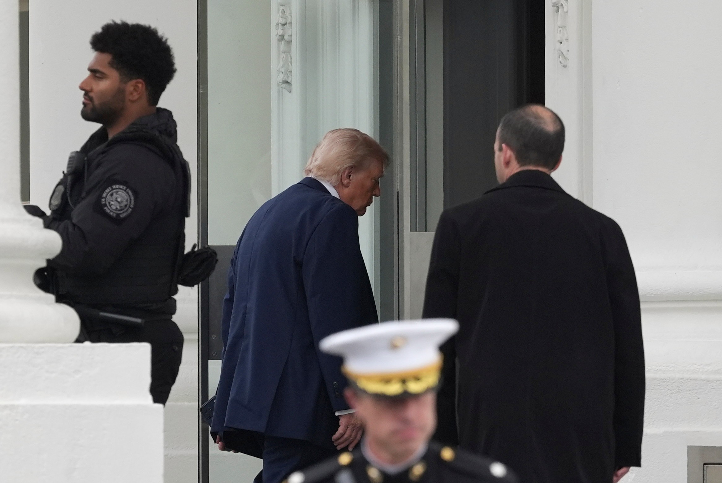 Trump acude al hospital Walter Reed para su segundo chequeo en siete meses
