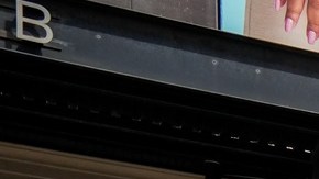 Amazon lanza su nueva red de entregas y sacude a gigantes como UPS y FedEx, cuyas acciones cayeron hasta 10% en un solo día.