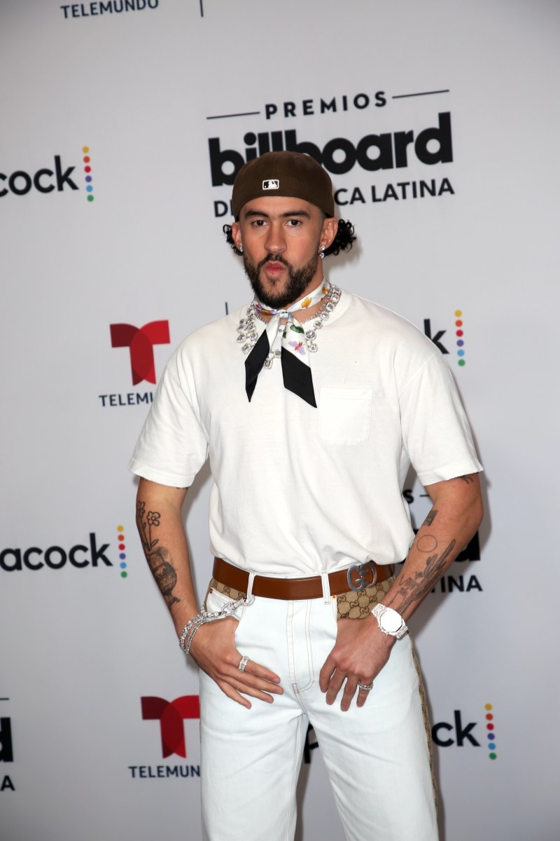 Bad Bunny y Harry Styles ayudan a crecer el ingreso anual de Sony Music ...