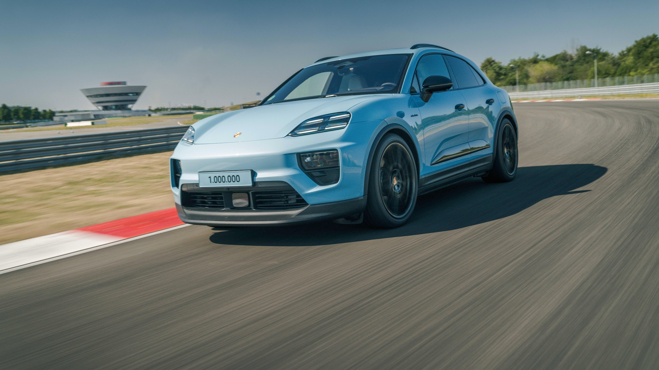 Cómo visitar la fábrica de Porsche en Leipzig: guía con precios, idiomas y manejo&hellip;