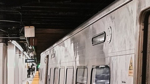 El LIRR suspendió actividades durante 3 días, en su primera huelga en 30 años, afectando a cerca de 300,000 pasajeros por día.