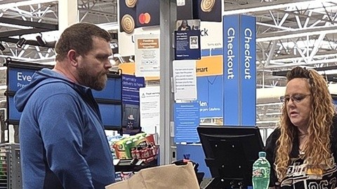 El dinero de los aranceles ilegales está regresando a los grandes importadores del país, pero el camino a tu bolsillo no está controlado por ninguna ley.