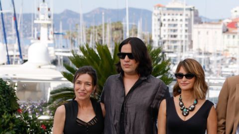 El elenco internacional celebró el recibimiento del público tras la exhibición en la Riviera Francesa
