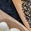 Variedad de alimentos antiinflamatorios que ayudan a evitar el dolor articular.