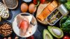 Variedad de alimentos antiinflamatorios que ayudan a evitar el dolor articular.