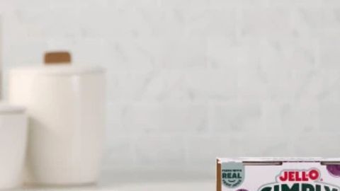 La nueva línea Jell-O Simply apuesta por ingredientes naturales como el jugo de frutas para recuperar el mercado de los postres saludables.
