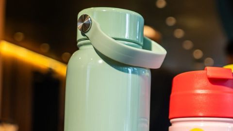 Artículos de la nueva colección Miffy para Starbucks.