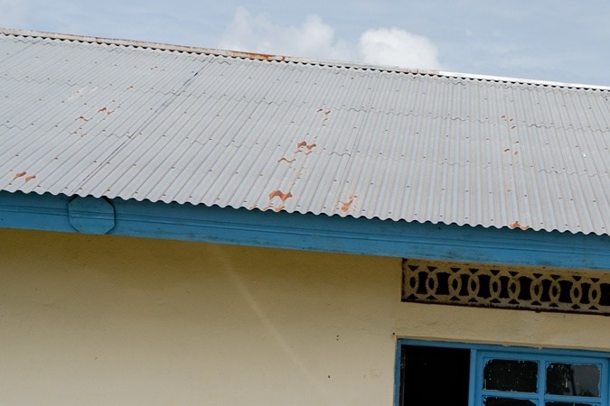 Médico estadounidense da positivo por rara variante del ébola en el Congo