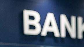 Una cuenta bancaria es la base sobre la que se construye el historial crediticio, se acumula ahorro y se accede a préstamos, vivienda y estabilidad a largo plazo.