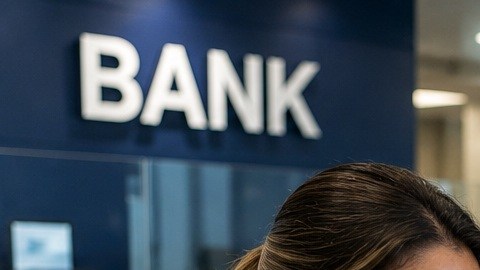Una cuenta bancaria es la base sobre la que se construye el historial crediticio, se acumula ahorro y se accede a préstamos, vivienda y estabilidad a largo plazo.