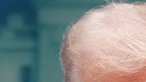 Trump evalúa crear fondo de $1,700 millones para indemnizar a aliados investigados bajo el mandato de Biden