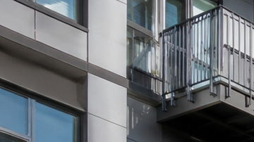 Edificio residencial moderno en Nueva York vinculado a loterías de vivienda asequible de NYC Housing Connect