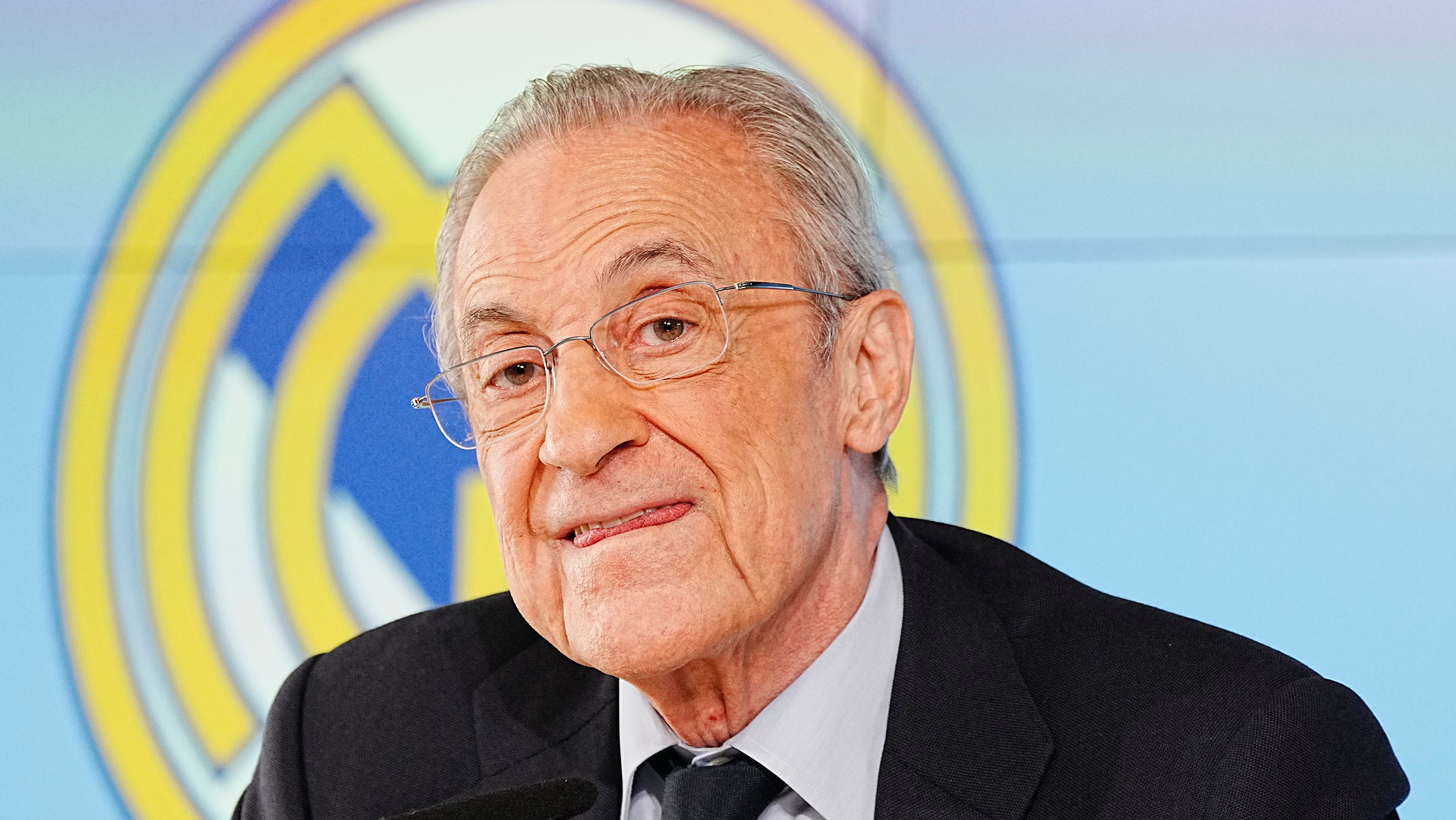 El Real Madrid celebra la marcha atrás de la FIFA con la privatización del&hellip;